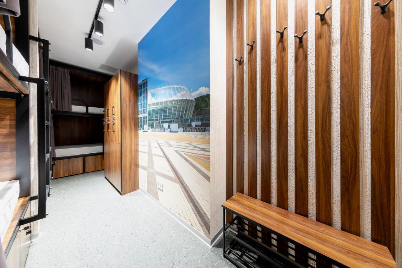 Misto Capsule Hotel Kiev Exterior foto