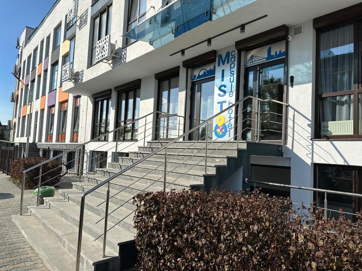 Misto Capsule Hotel Kiev Exterior foto