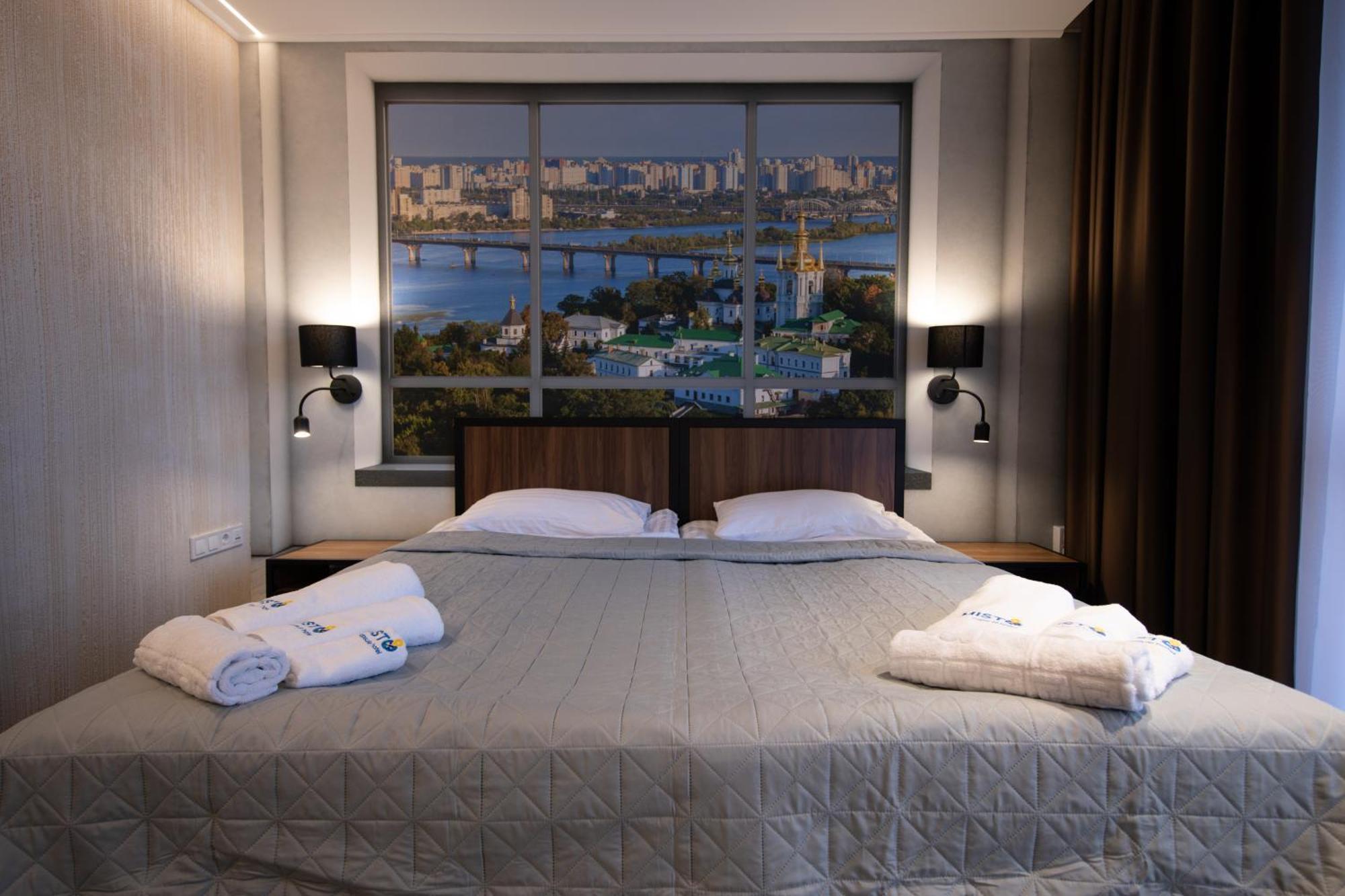 Misto Capsule Hotel Kiev Exterior foto